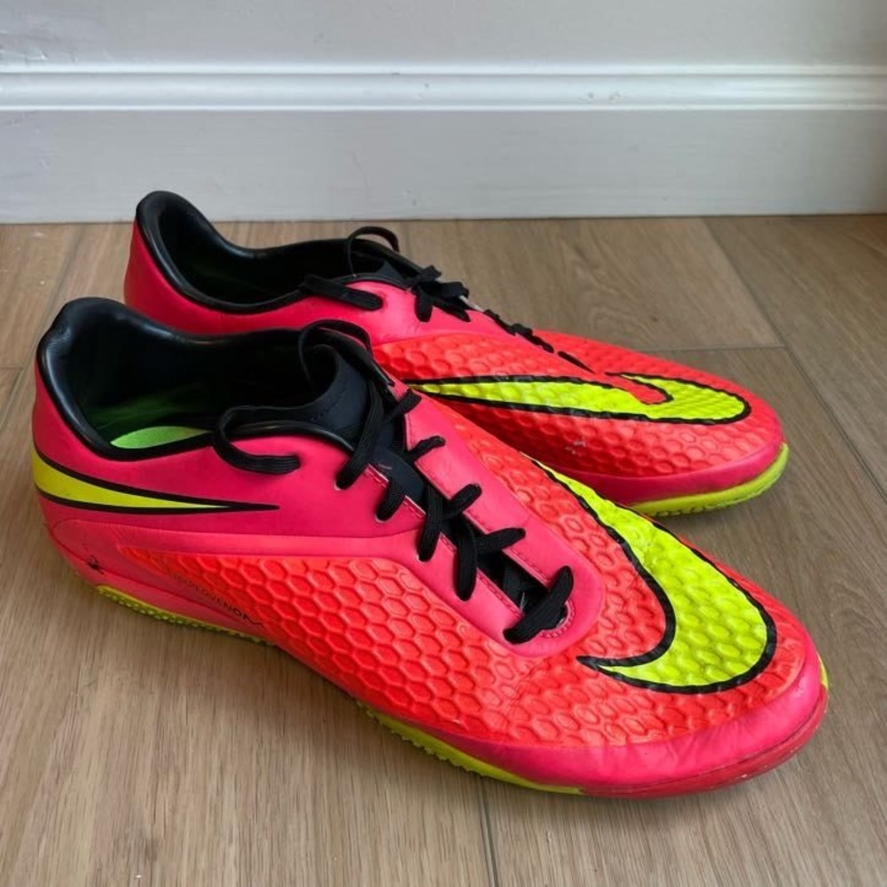 Nike Hypervenom Phelon IC Indoor Soccer Shoes Pink Volt 599849-690 Mens 8.5